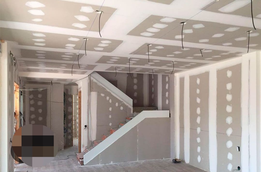 Pladur con escaleras